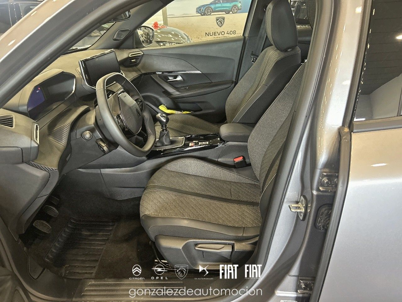 Peugeot 2008 ALLURE Puretech 100 15