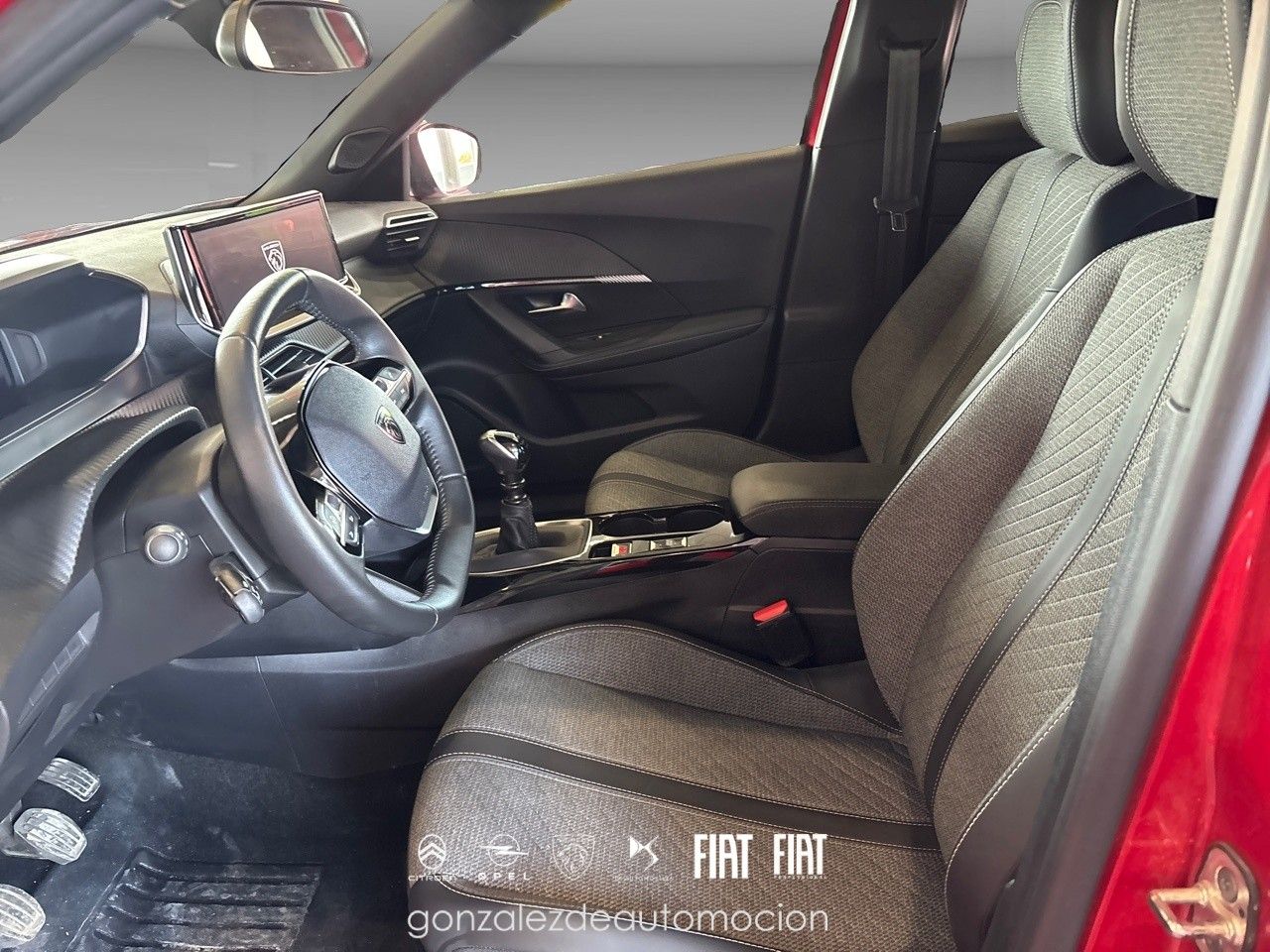 Peugeot 2008 ALLURE Puretech 100 15