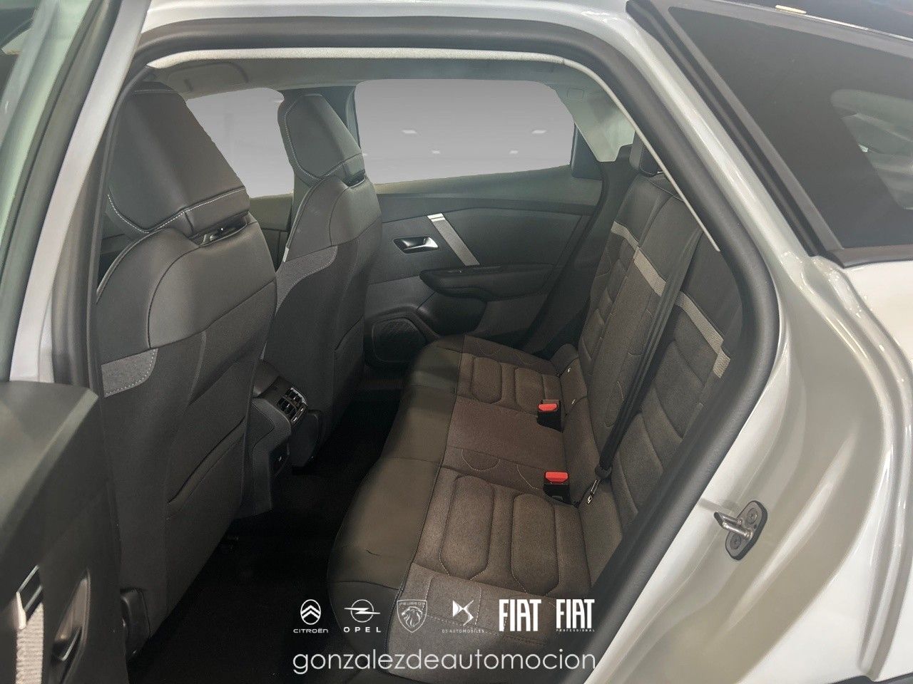 Citroën C4 PLUS PureTech 130 17