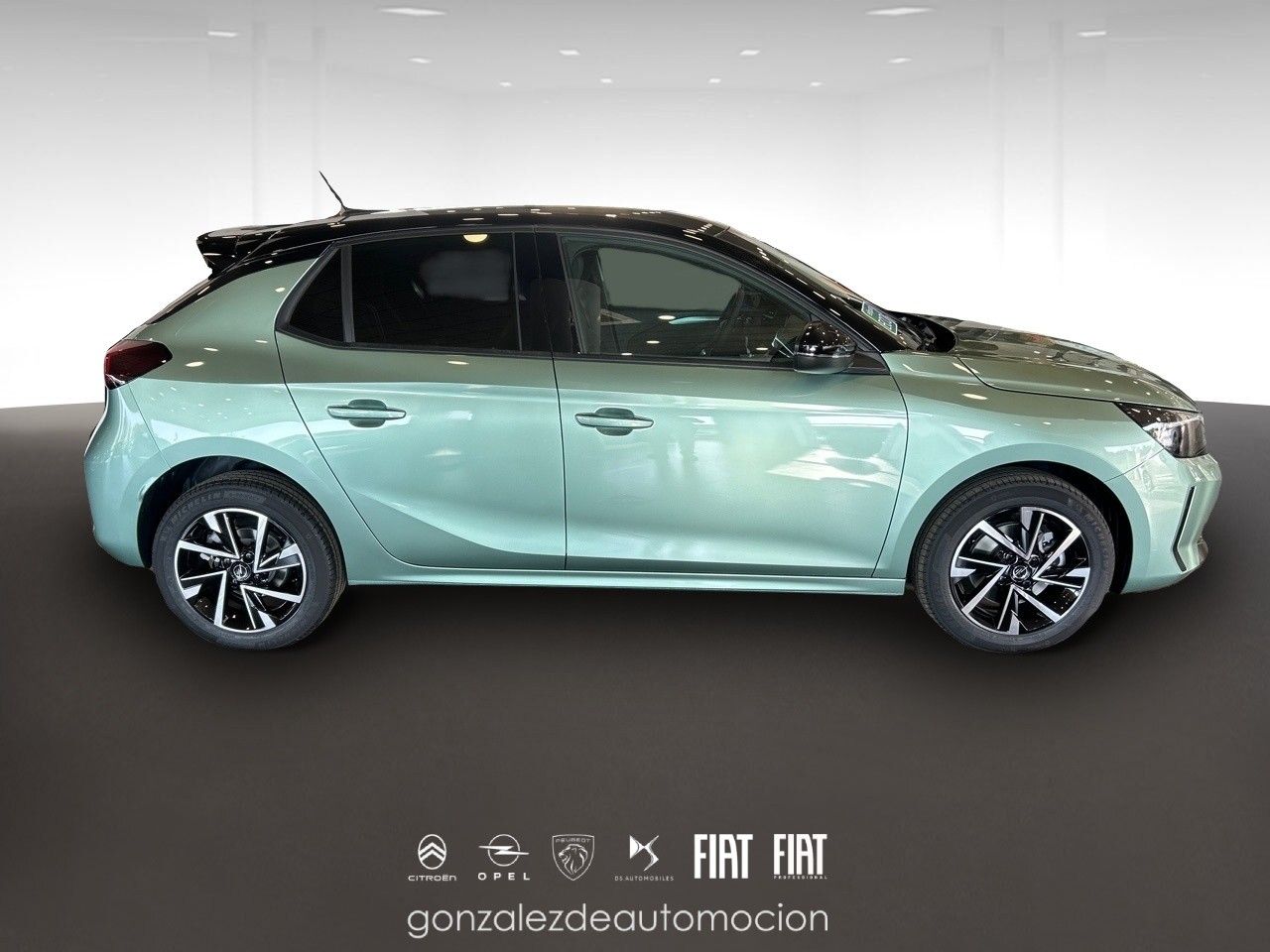 Opel Corsa Hybrid 1.2 74 kW (100 CV) Yes 7