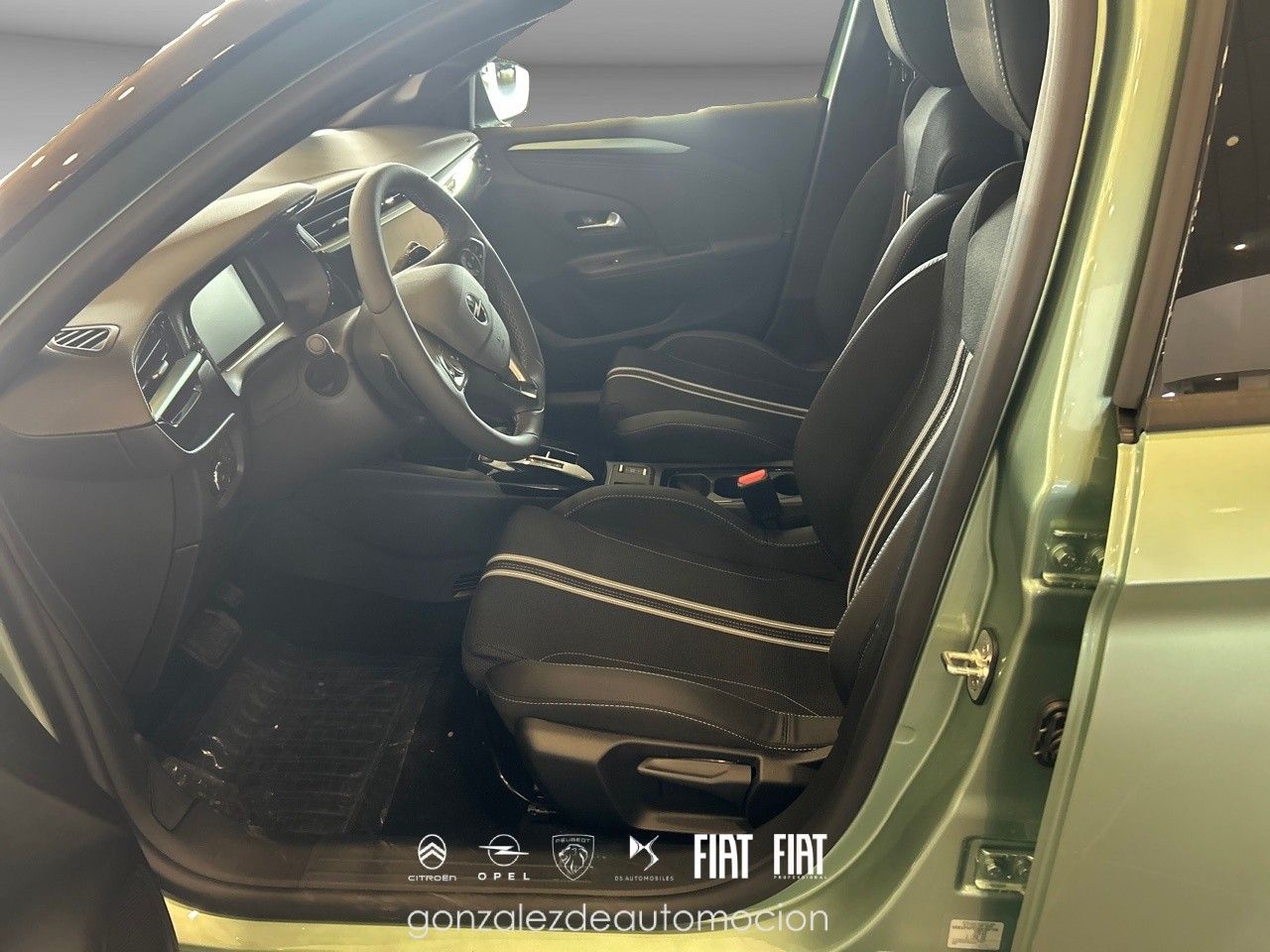 Opel Corsa Hybrid 1.2 74 kW (100 CV) Yes 15