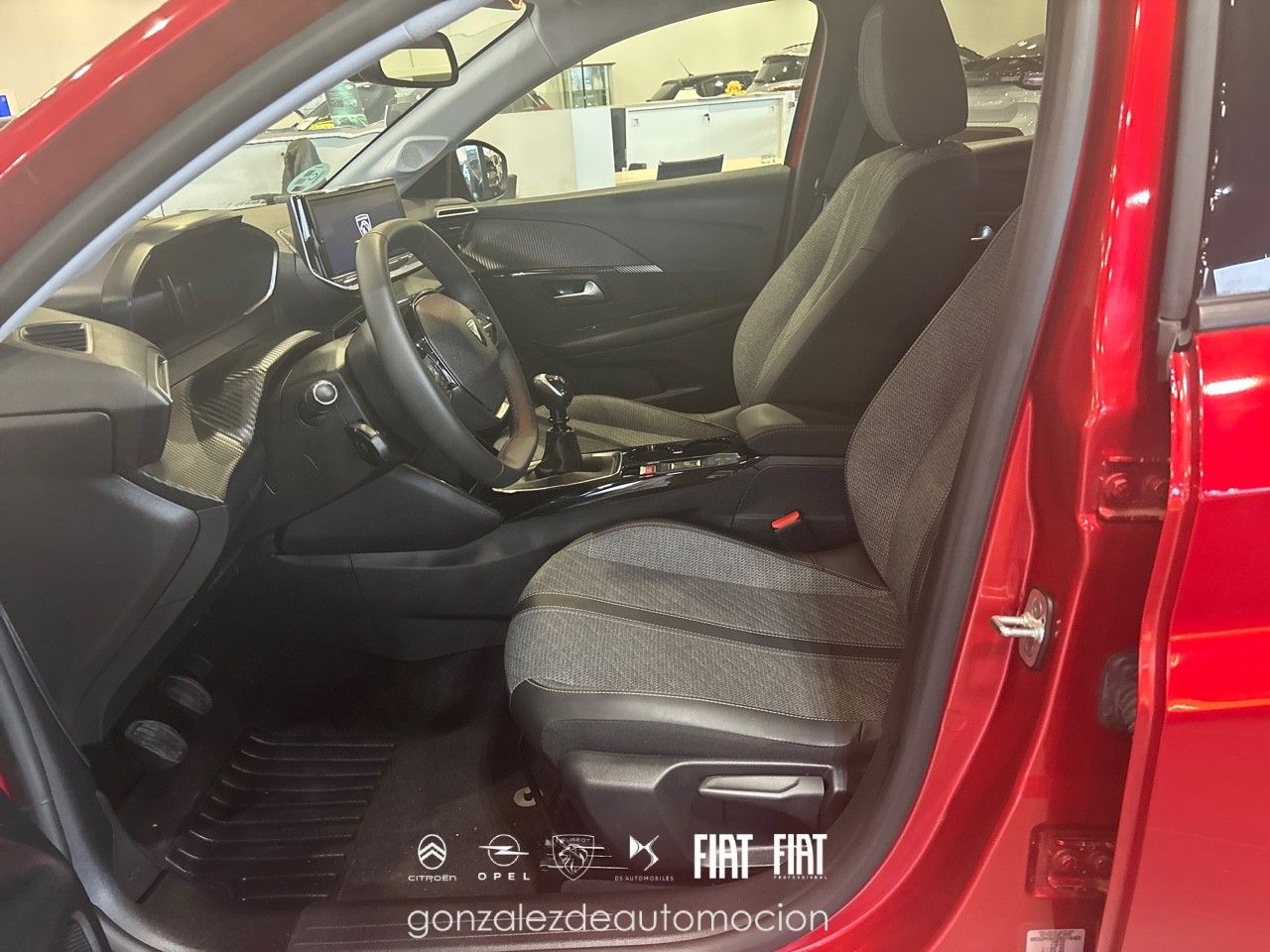 Peugeot 208 Allure Gasolina 100 15