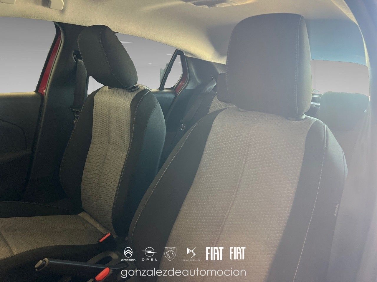 Opel Corsa 1.2T 74 kW (100 CV) Edition 15