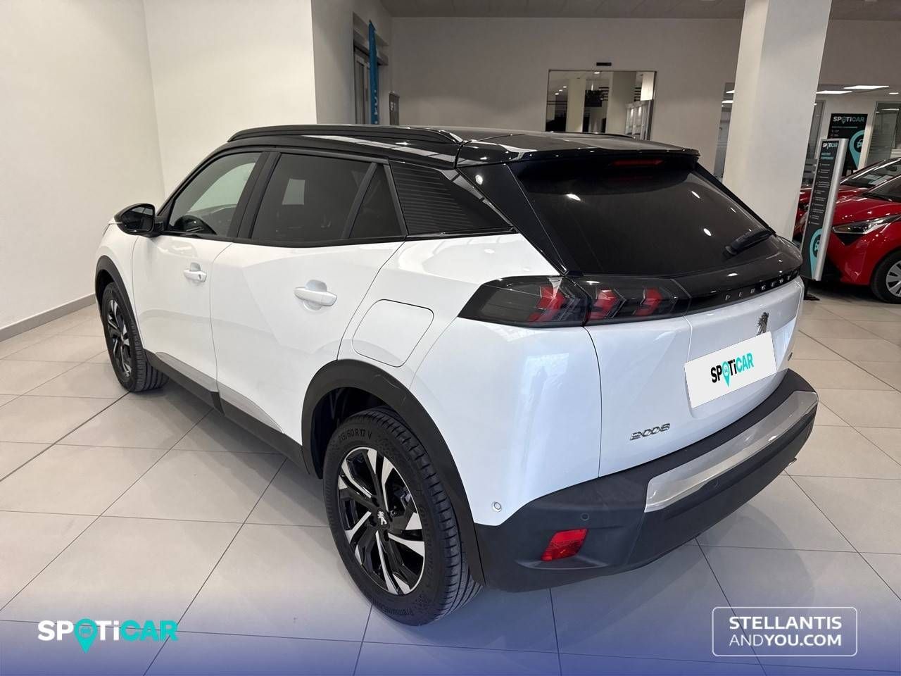 Peugeot 2008 BlueHDI 130 S&S EAT8 GT 13