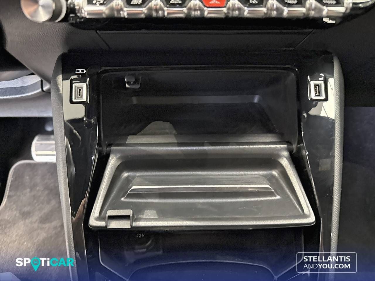 Peugeot 2008 BlueHDI 130 S&S EAT8 GT 28