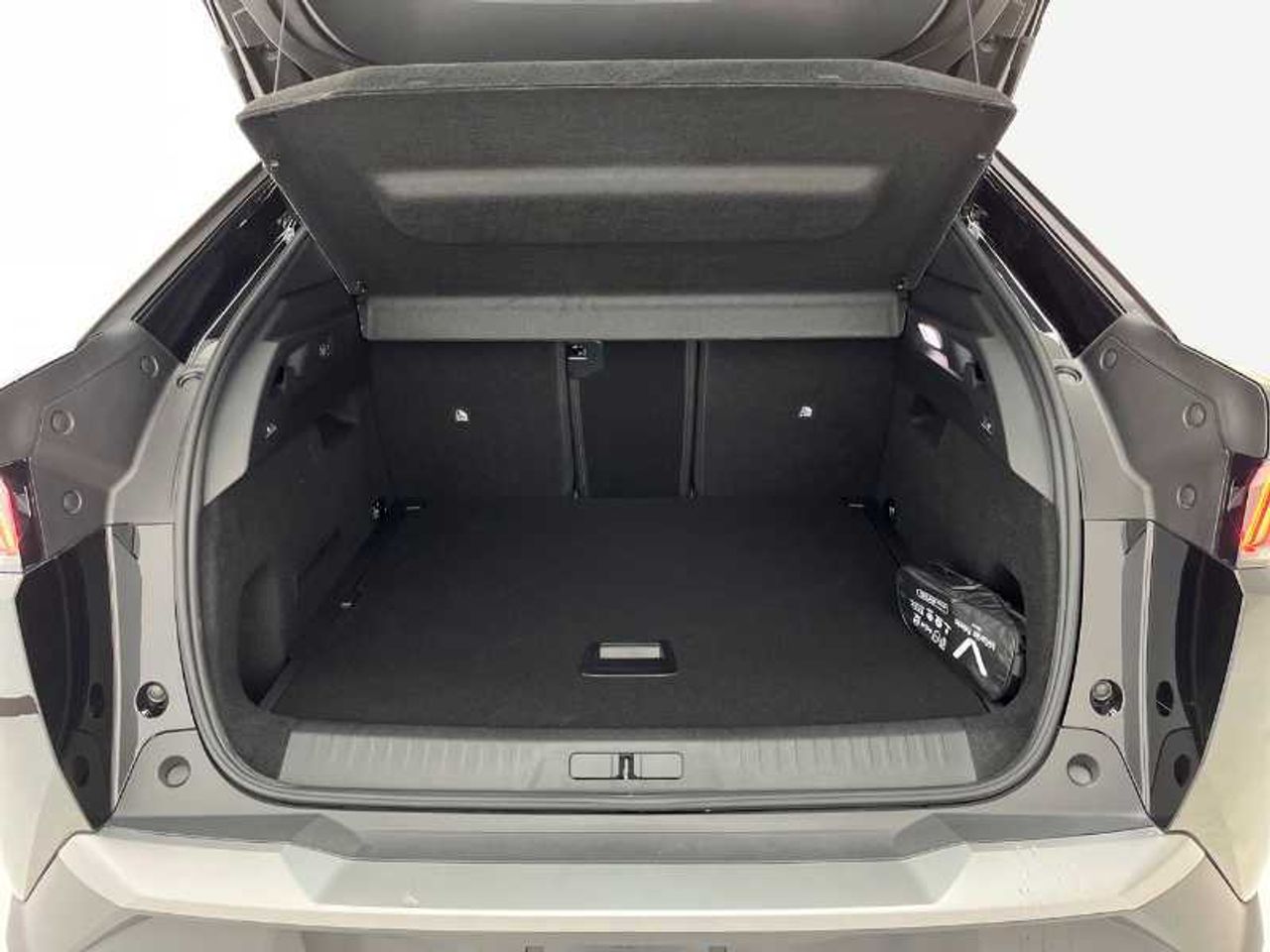 Peugeot 3008 Hybrid Nuevo 3008 Allure HYBRID 145 e-DCS6 17