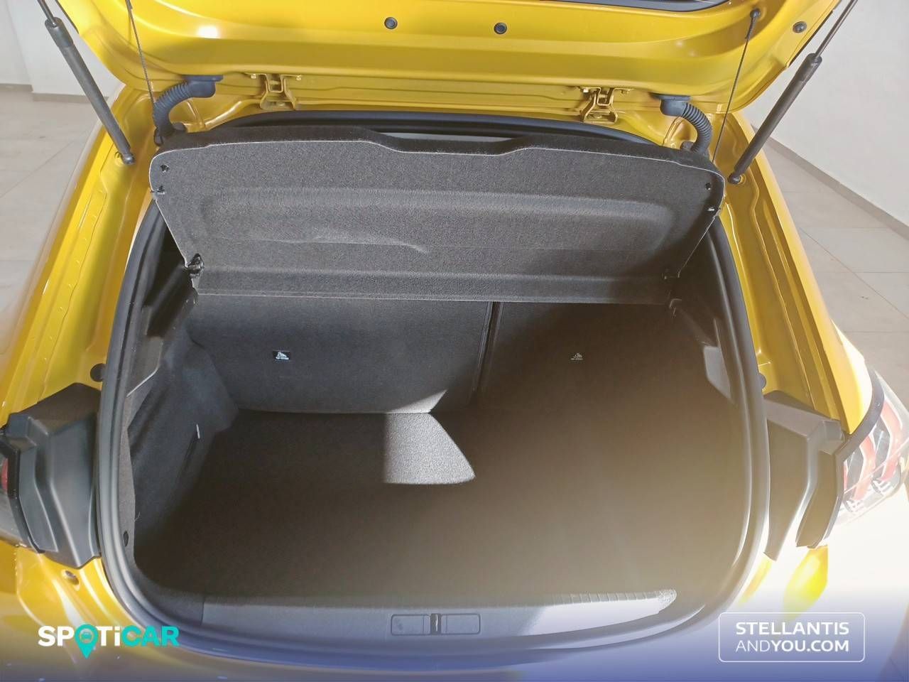 Peugeot 208  BlueHDi 73kW (100CV) Allure Pack 11