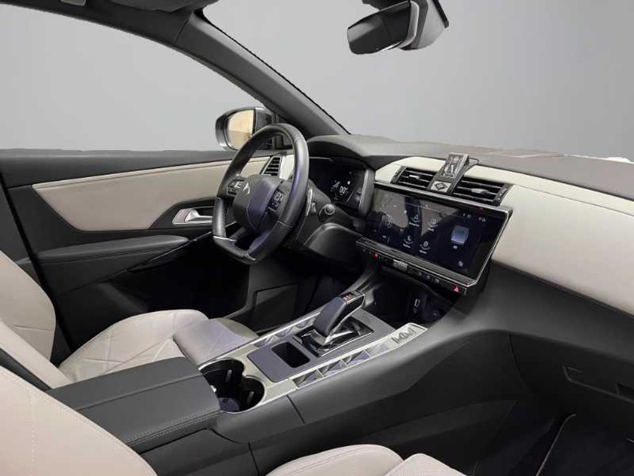 DS DS 7 E-TENSE 4x4 300 ESPRIT DE VOYAGE PHEV 28