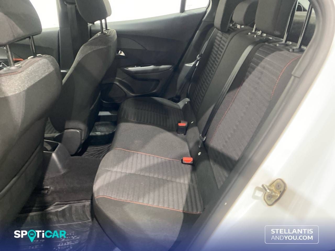 Peugeot 2008   BlueHDI 81kW (110CV) Active 17