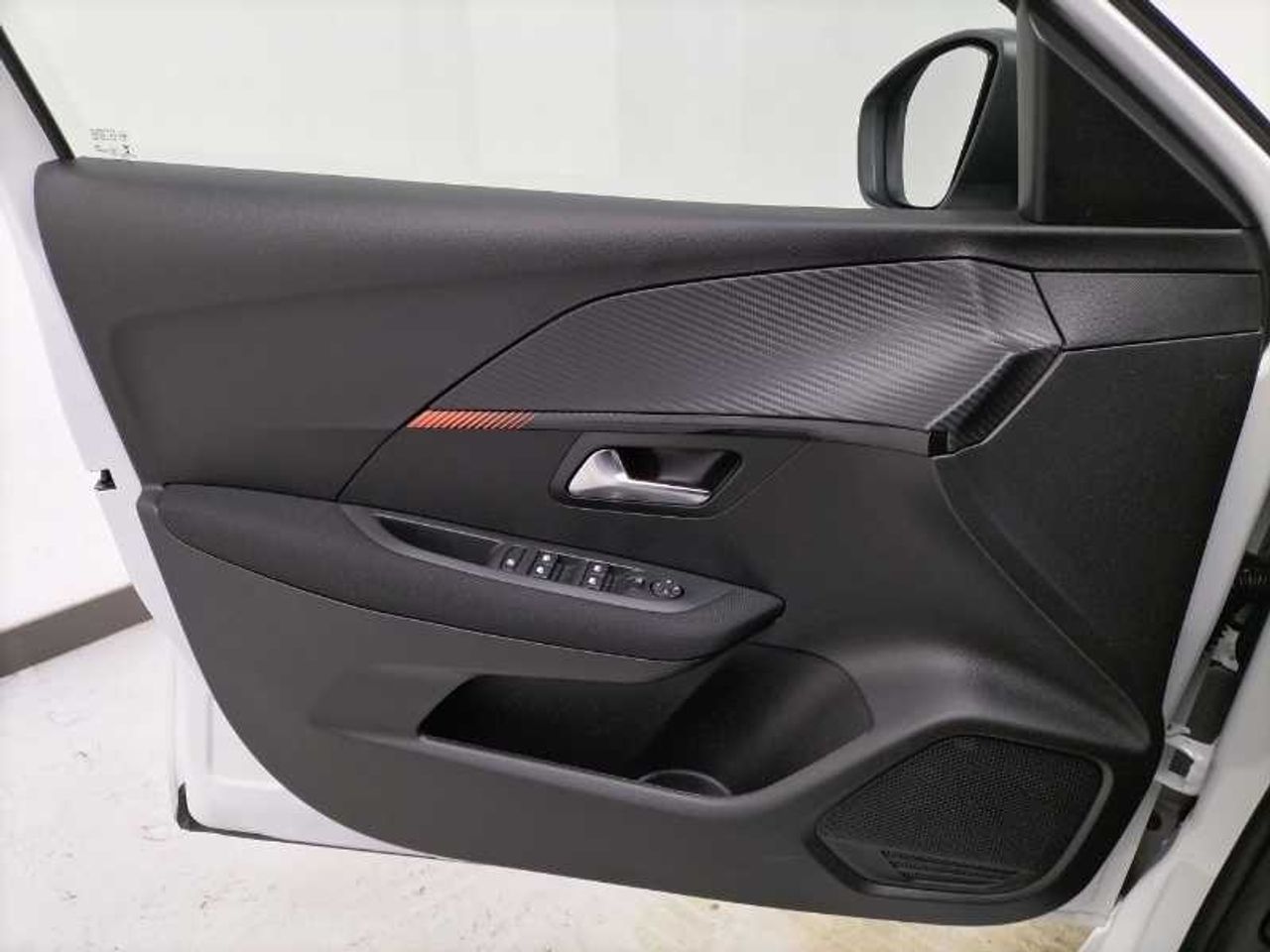 Peugeot 208 5P Active Pack BlueHDi 100 S&S 6 Vel MAN   30