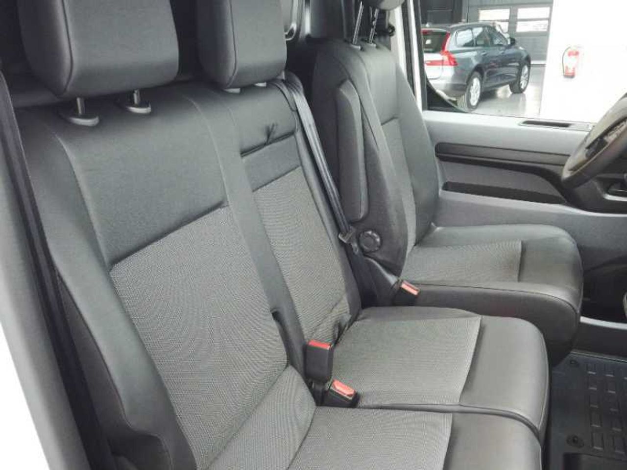 Peugeot Expert e-Expert Furgón Premiun Eléctrico 100Kw Batería 75Kwh Standard 22