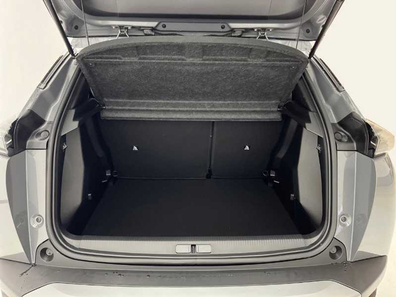 Peugeot 3008 Hybrid 2008 Allure Hybrid 145 eDCS6 18