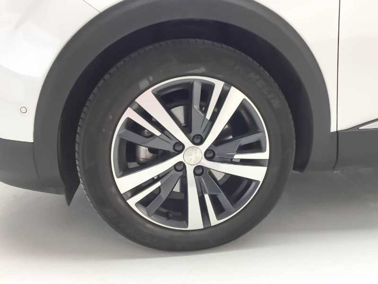 Peugeot 5008 SUV  GT-Line 1.6 165 EAT6 9