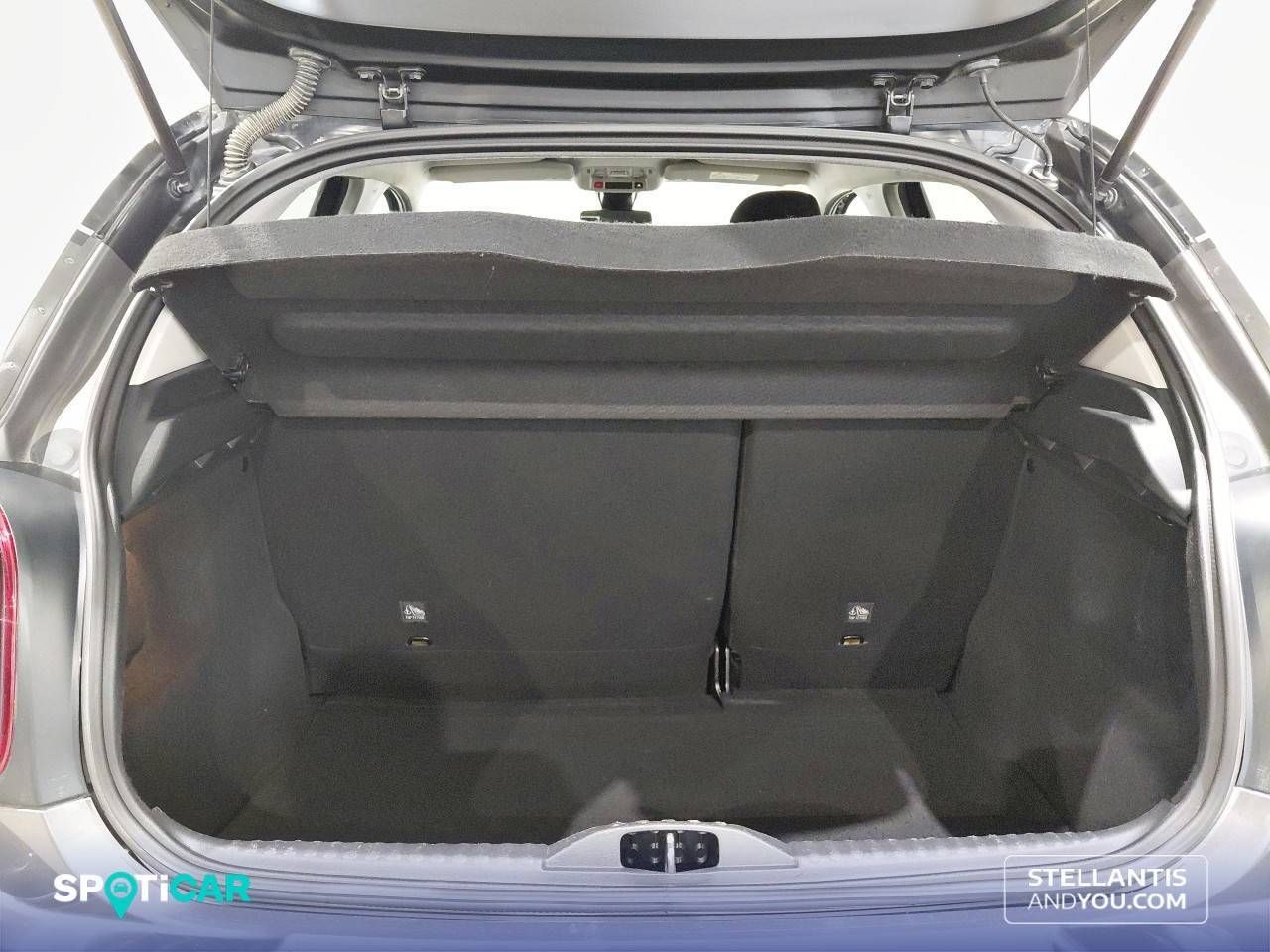 Citroën C3 PureTech 60KW (82CV) Shine 11