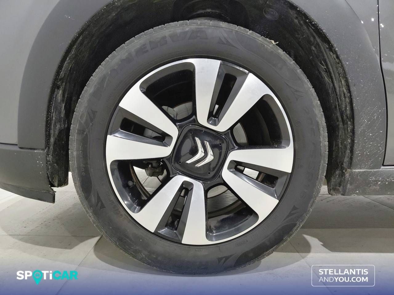 Citroën C3 PureTech 60KW (82CV) Shine 18