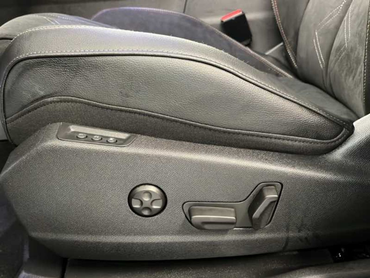 DS DS 7 E-TENSE 4X4 300 PERFORMANCE LINE + 18