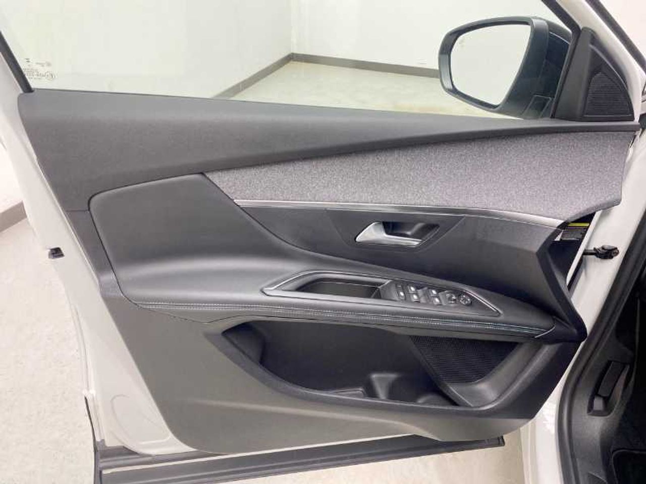 Peugeot 3008 NSUV  Allure Pack Plug-In Hybrid 225 e-EAT8 30