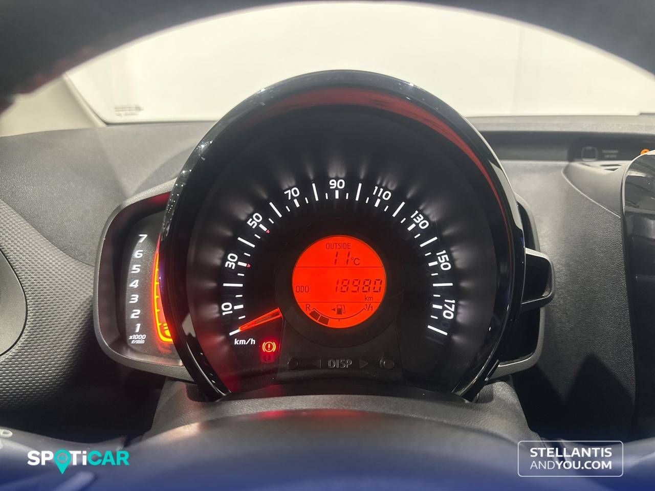 Citroën C1  VTi 53kW (72CV) S&S City Edition 26