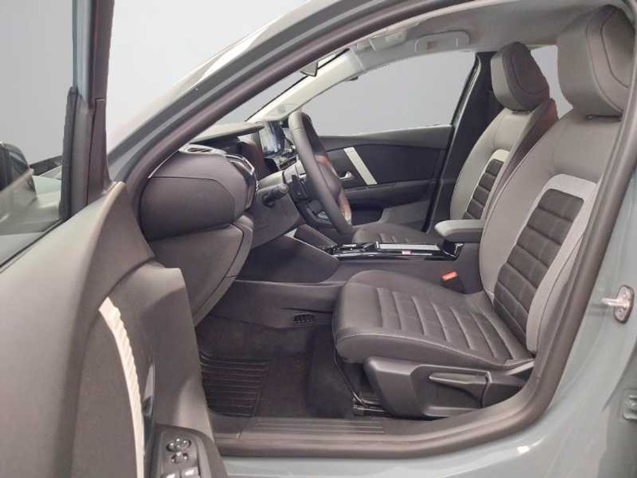 Citroën C4 Nuevo  Hybrid 145 ë-DSC6 BUSINESS EDITION 20