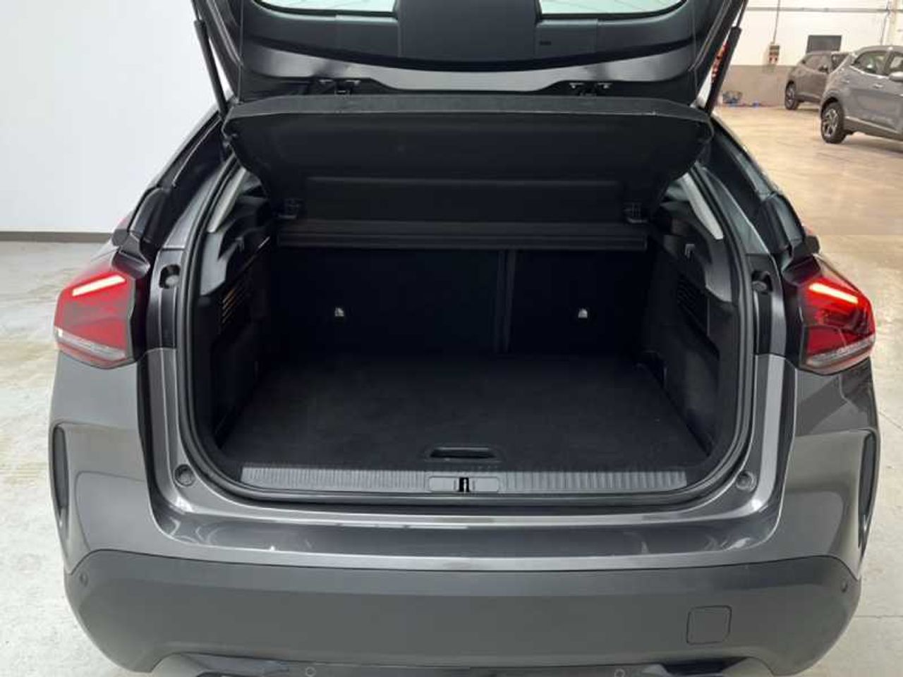 Citroën C4 Nuevo  PureTech 130 S&S 6v PLUS 18