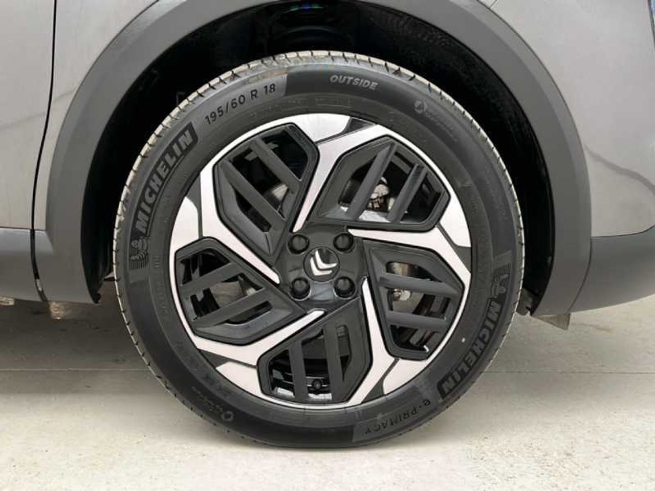 Citroën C4 Nuevo  PureTech 130 S&S 6v PLUS 26