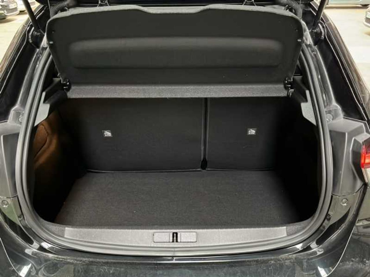 Opel Corsa Edition 1.2T XHL Hybrid eDCT6 S/S 110 CV (81kW) 18