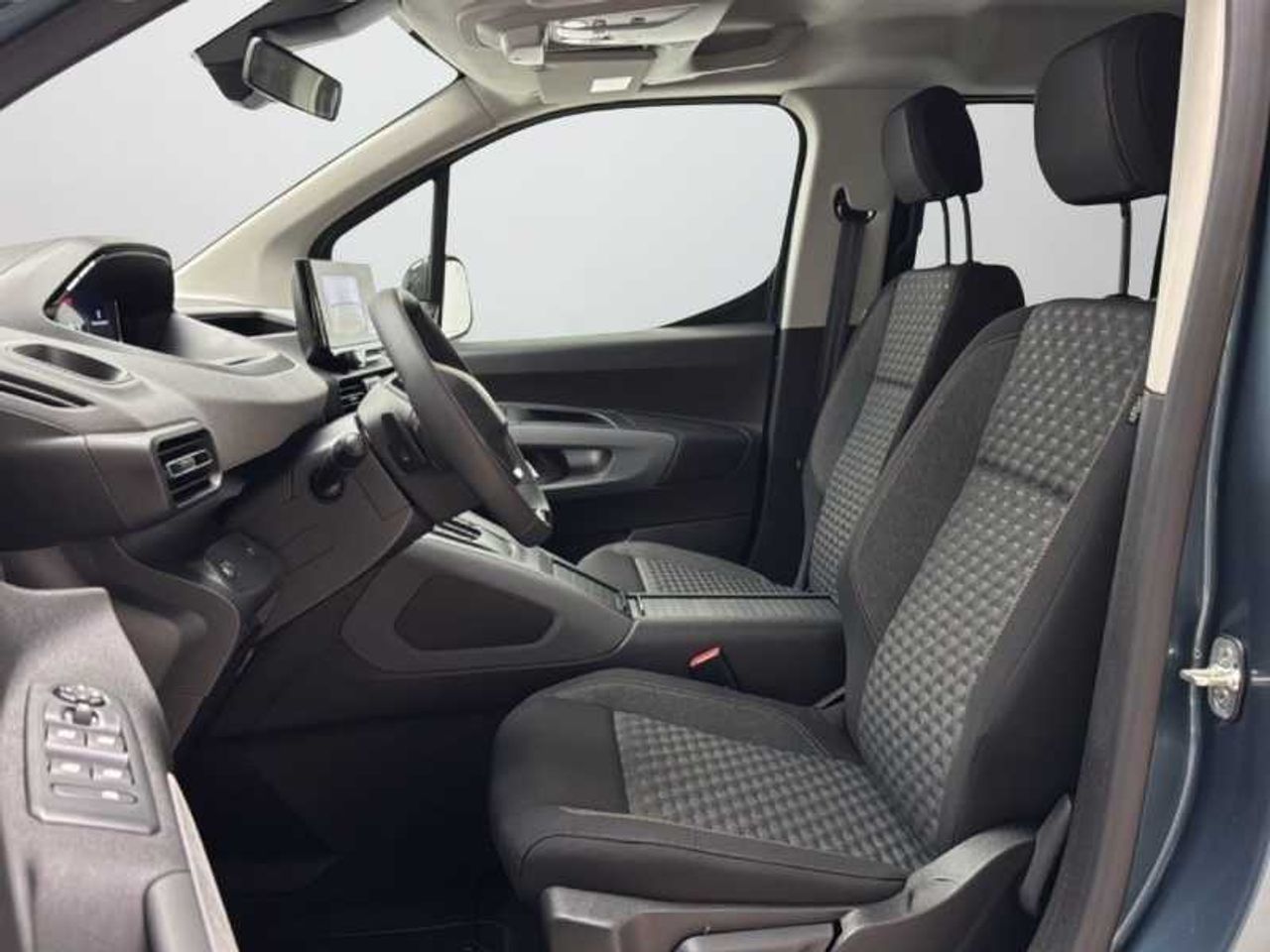 Peugeot Rifter GT BlueHDi 130 S&S EAT8 Standard M1 17