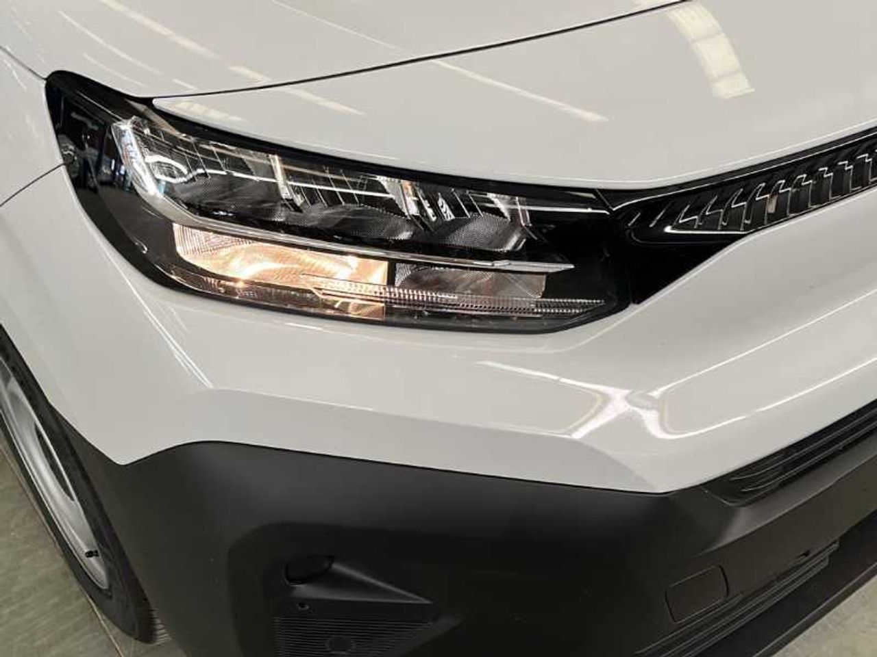 Citroën Berlingo Nuevo  VAN Talla M BlueHDi 100 S&S 3 Plazas 30