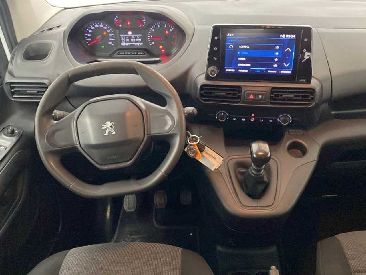 Peugeot Rifter Active BlueHDi 100 S&S Manual 6 Vel Mixto 22