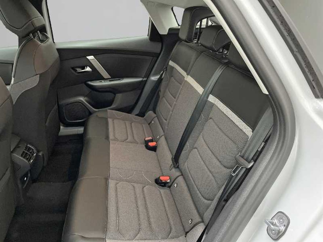 Citroën C4 Nuevo Hybrid 145 ë-DSC6 BUSINESS EDITION 17