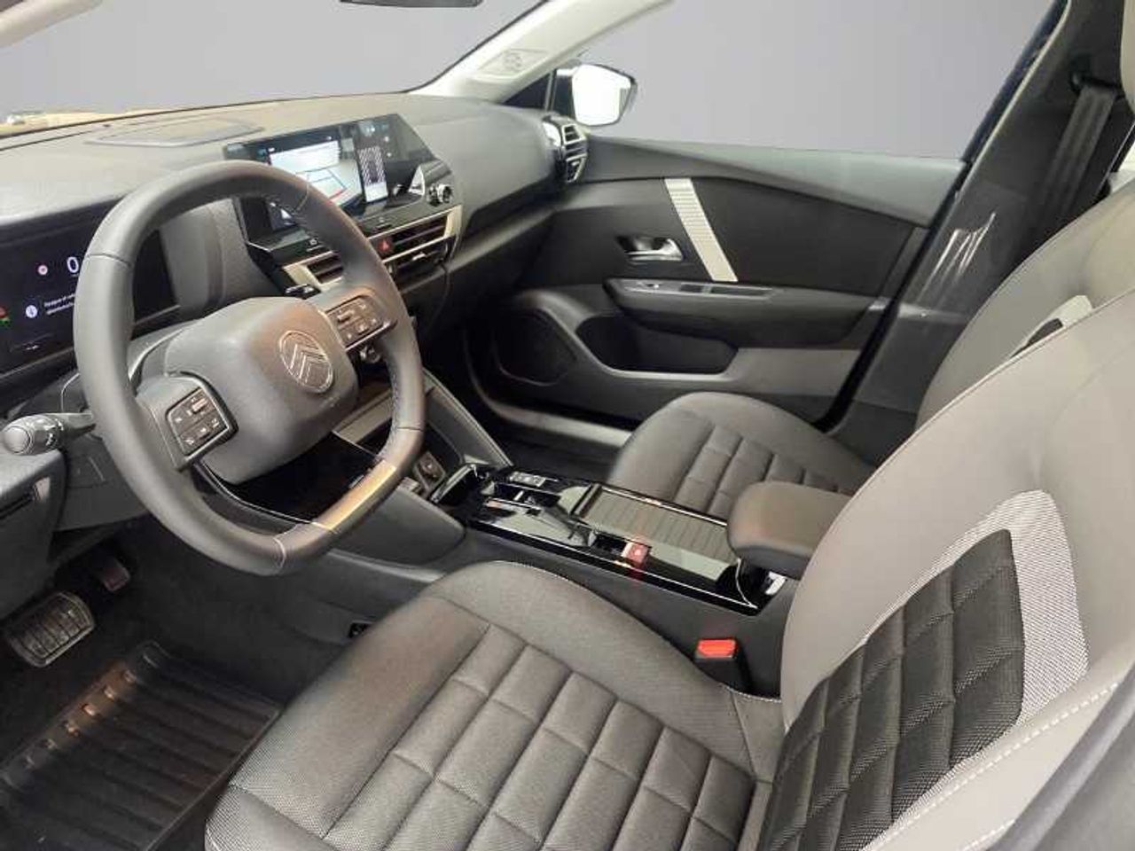 Citroën C4 Nuevo  Hybrid 145 ë-DSC6 BUSINESS EDITION 26