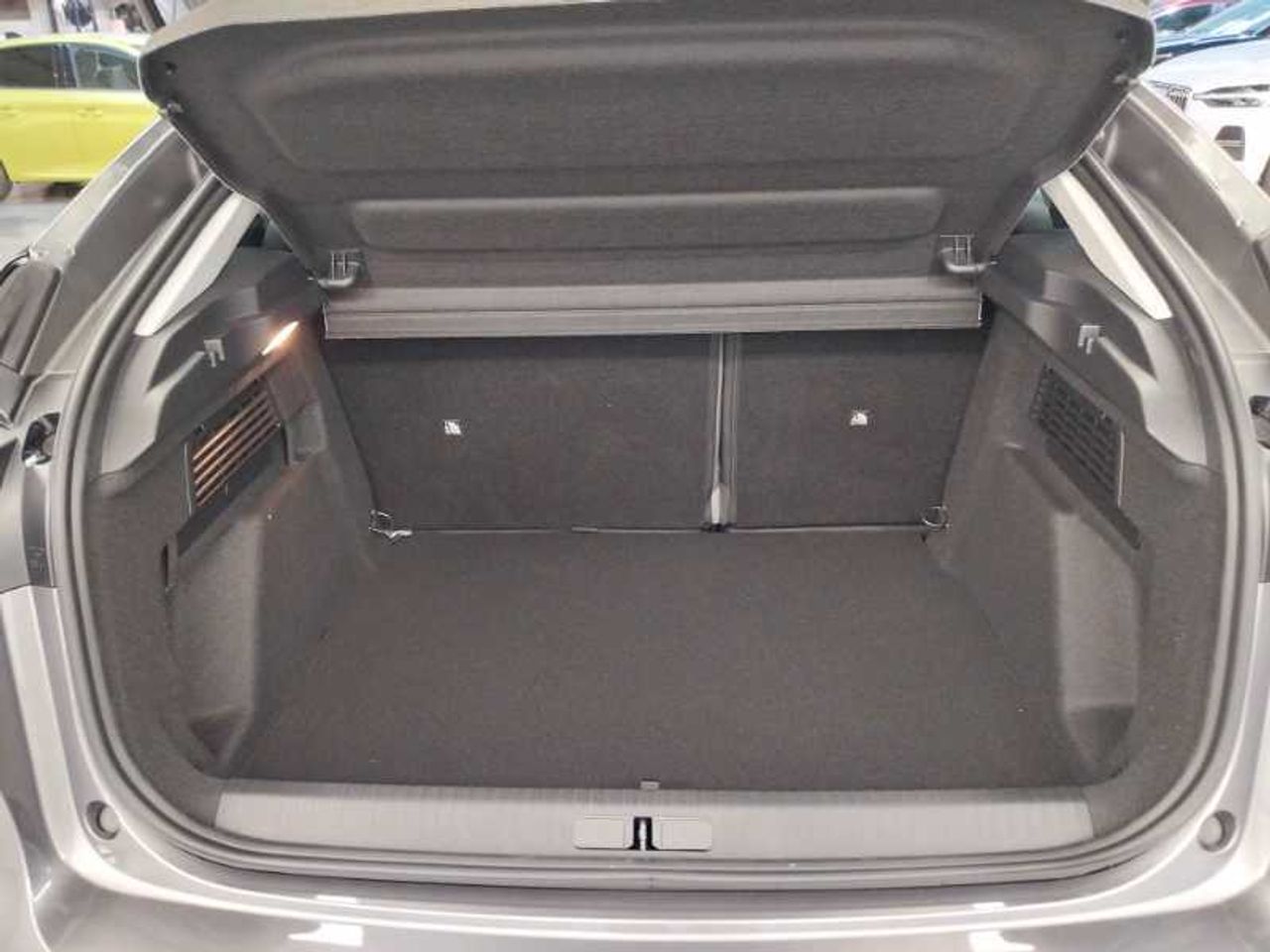 Citroën C4 Nuevo  Hybrid 145 ë-DSC6 BUSINESS EDITION 18