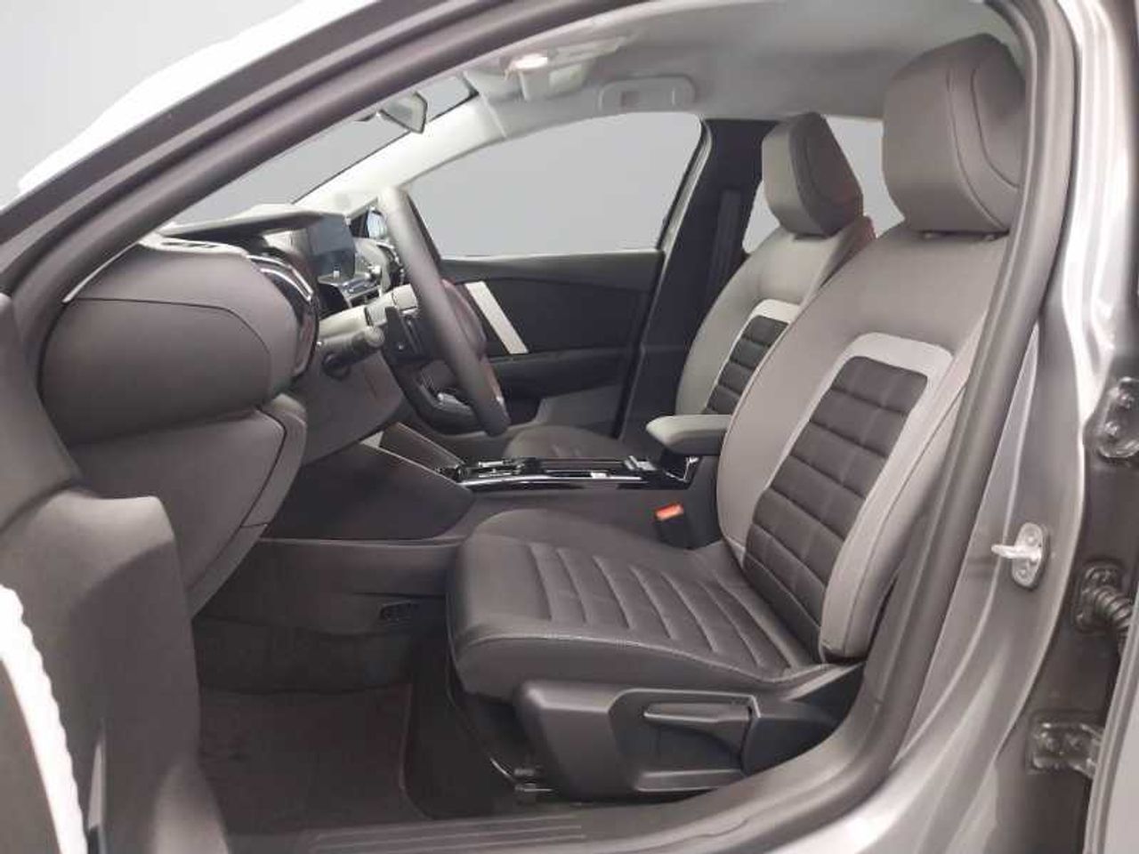 Citroën C4 Nuevo  Hybrid 145 ë-DSC6 BUSINESS EDITION 22