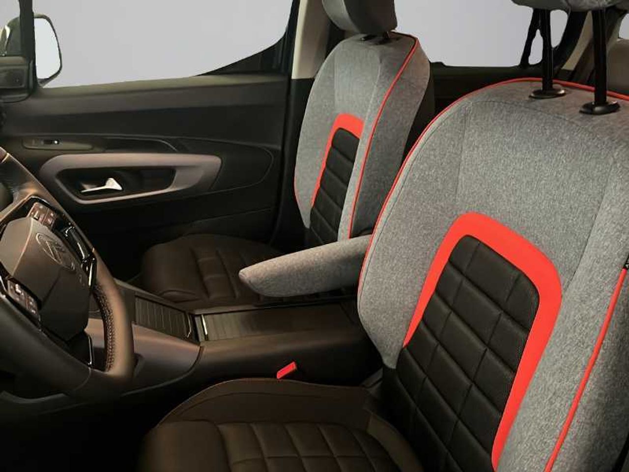 Citroën Berlingo Nueva  Talla M BlueHDi 130 S&S EAT8 MAX M1 26