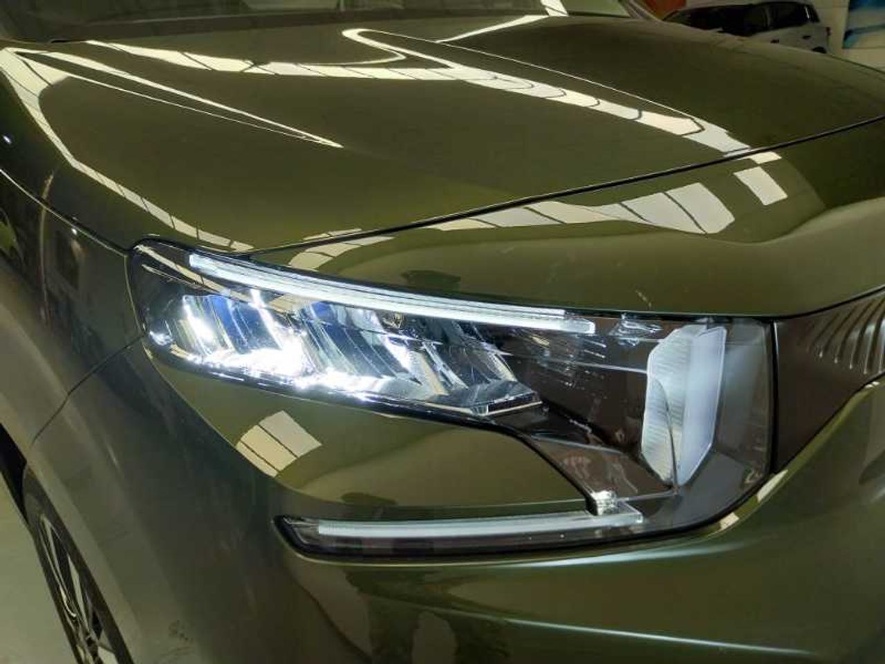 Citroën Berlingo Nueva  Talla M BlueHDi 130 S&S EAT8 MAX M1 15