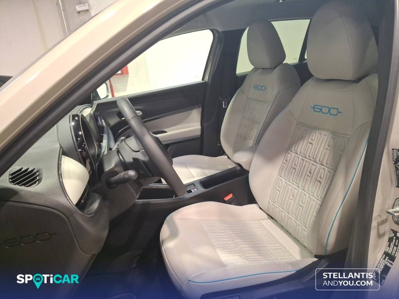 Fiat 600  600 MHEV  1.2 74kW (100CV) DDCT La prima 15