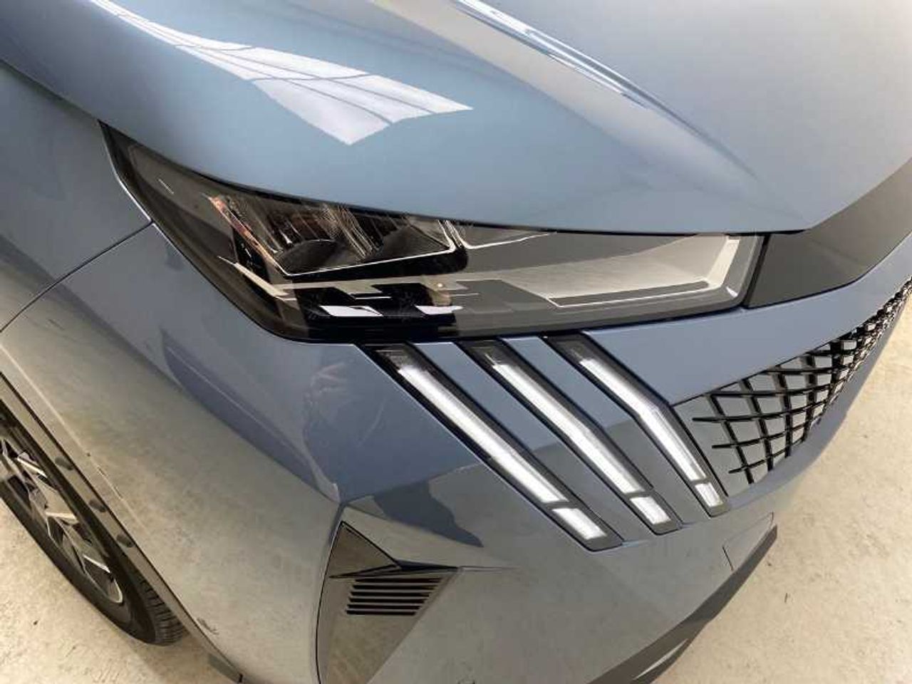 Peugeot 3008 Hybrid Nuevo 3008 Allure HYBRID 145 e-DCS6 17