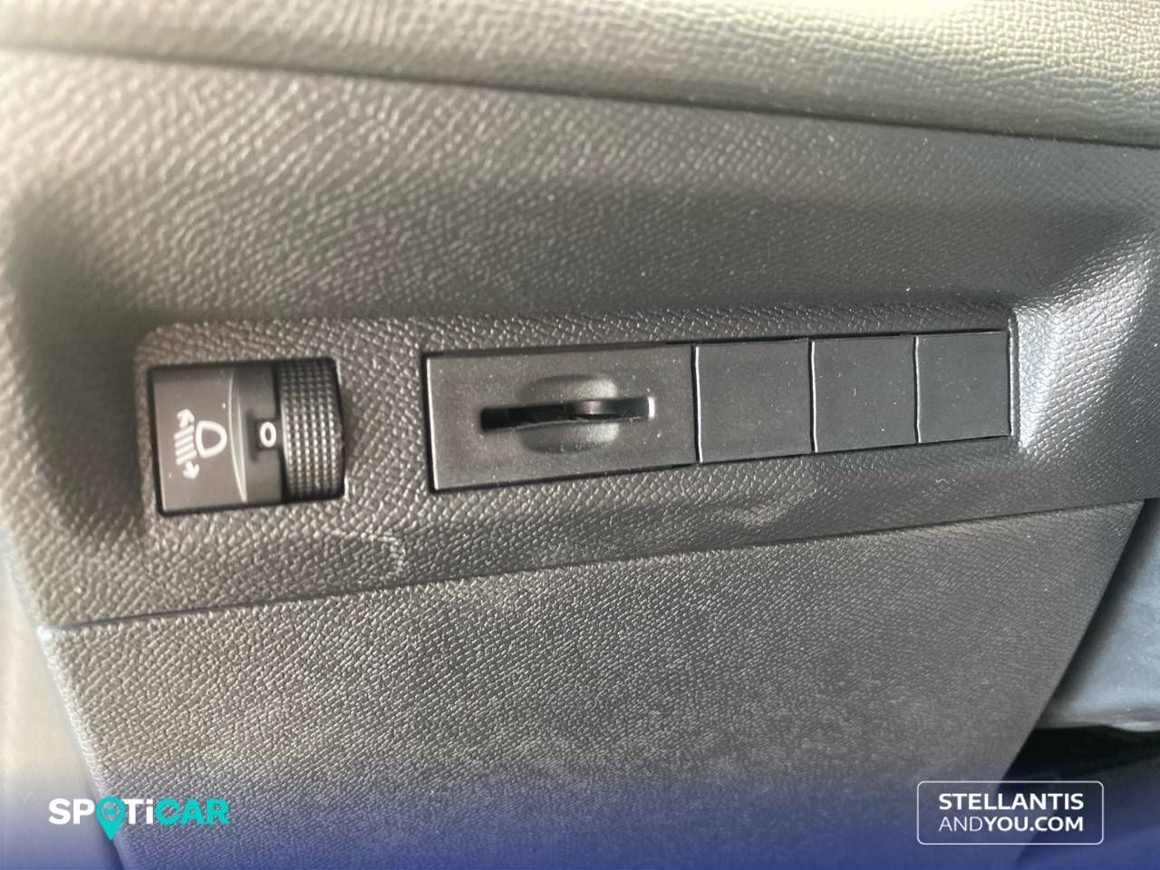 Peugeot 308 5P PureTech 130 S&S MAN Allure 22