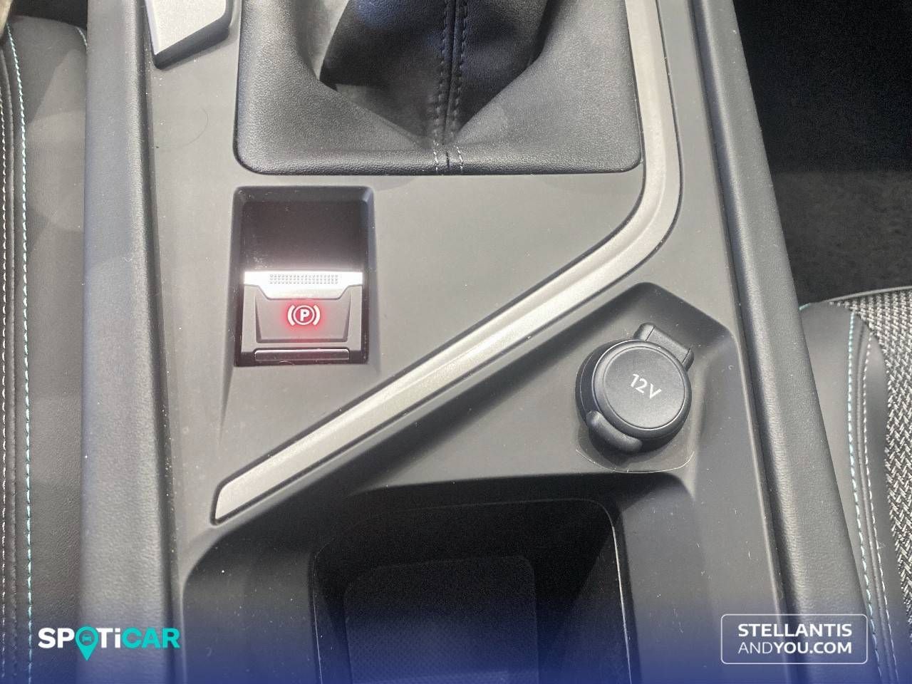 Peugeot 308 5P PureTech 130 S&S MAN Allure 26