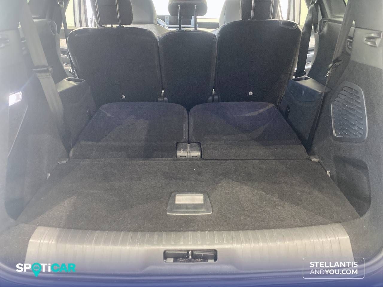 Peugeot 5008 1.2 107KW eDCS6 Allure 11