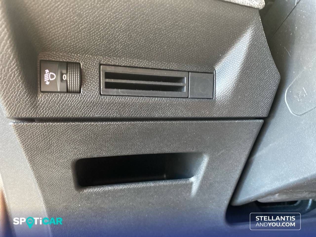 Peugeot 5008 1.2 107KW eDCS6 Allure 22