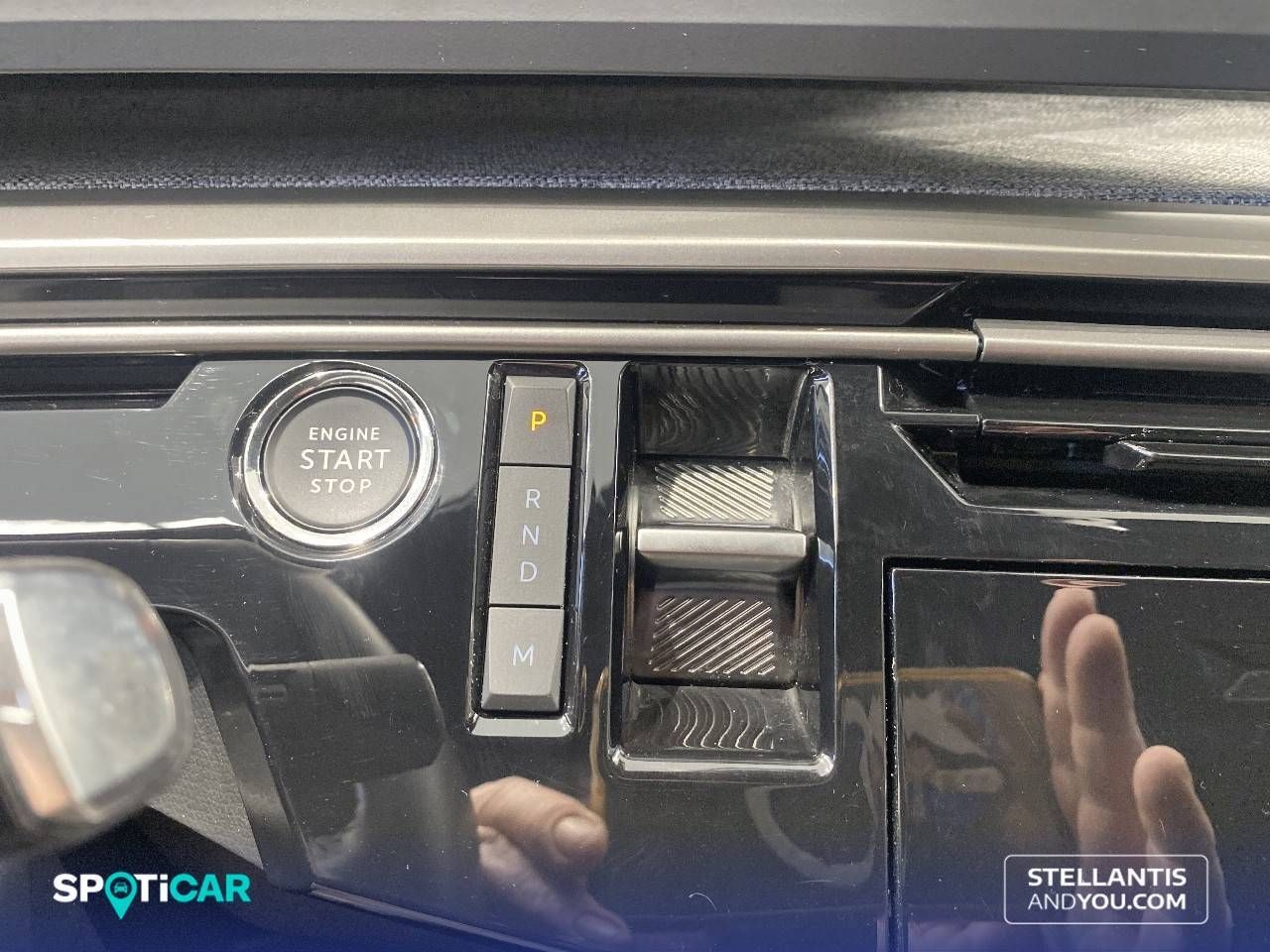 Peugeot 5008 1.2 107KW eDCS6 Allure 28