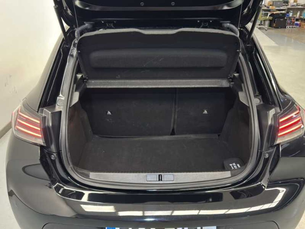 Peugeot 208 N 5P Style HYBRID 110 eDCS6 18