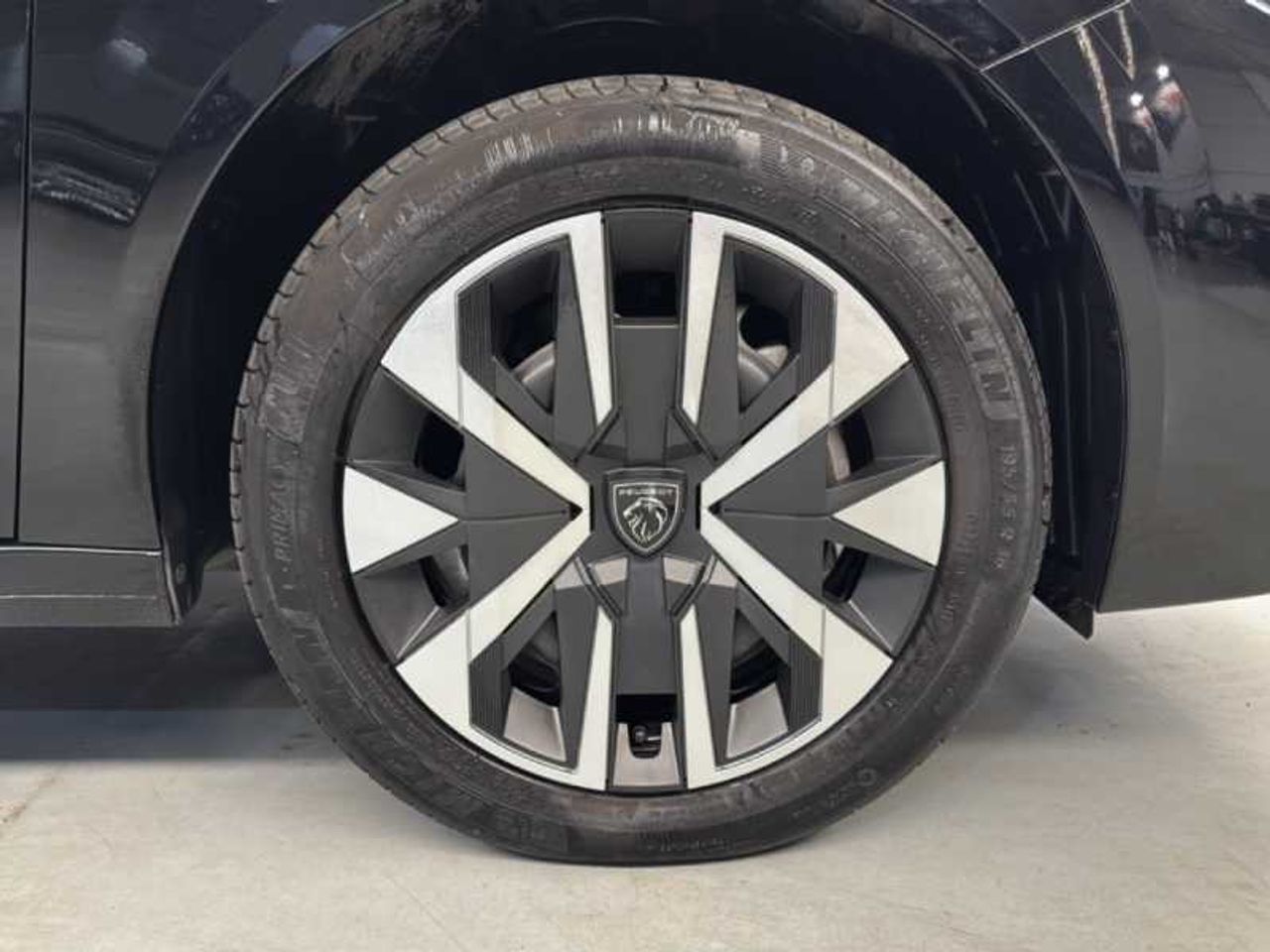 Peugeot 208 N 5P Style HYBRID 110 eDCS6 24