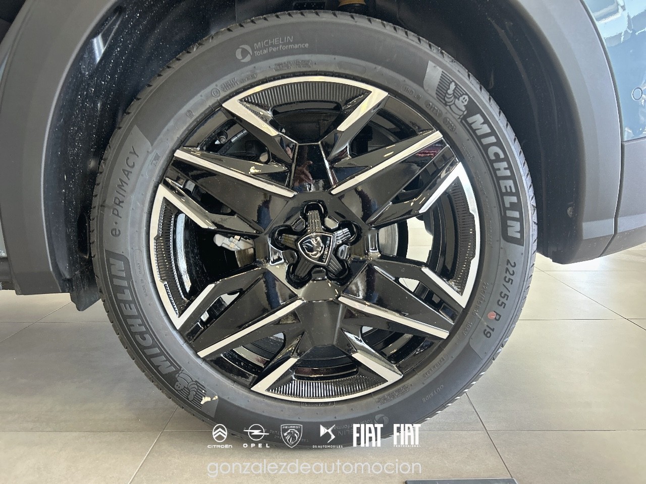 10_405811ef-c572-40fb-b665-c3dfbd4f6495