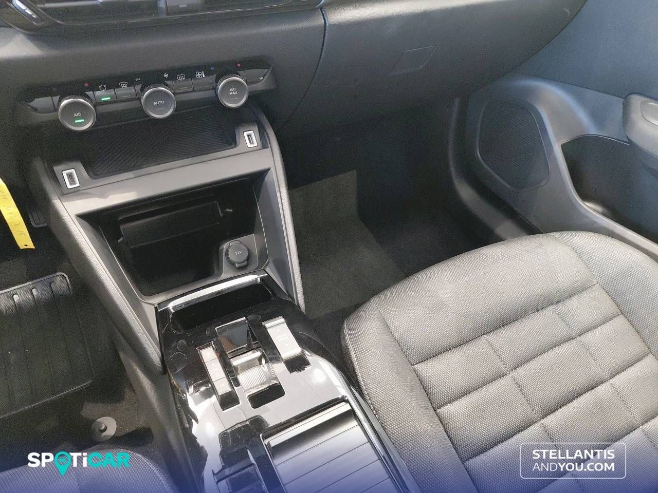 Citroën C4  Hybrid 145 ë-DCS6 Plus 24