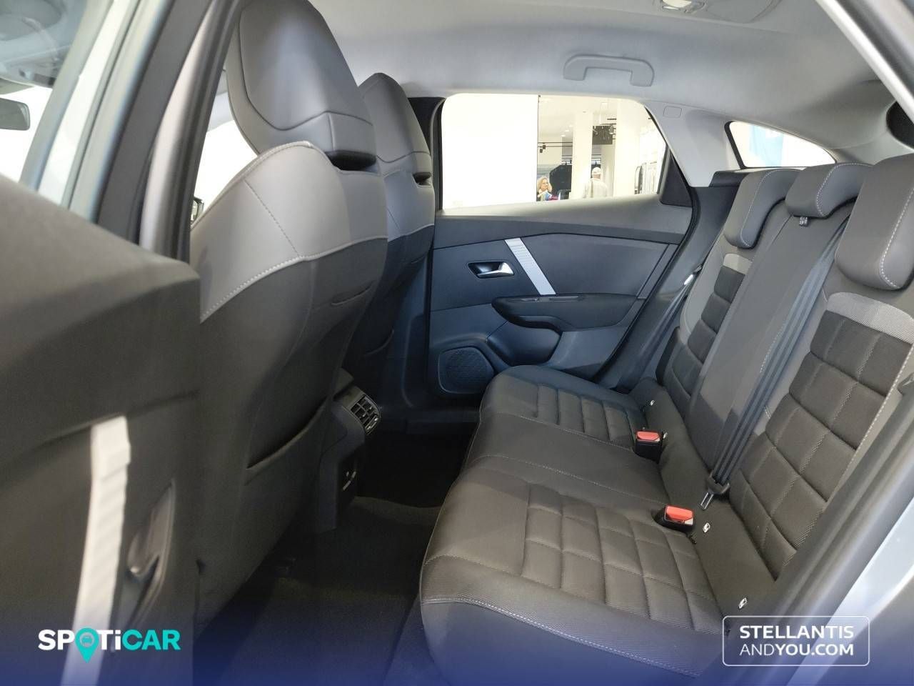 Citroën C4  Hybrid 145 ë-DCS6 Plus 17