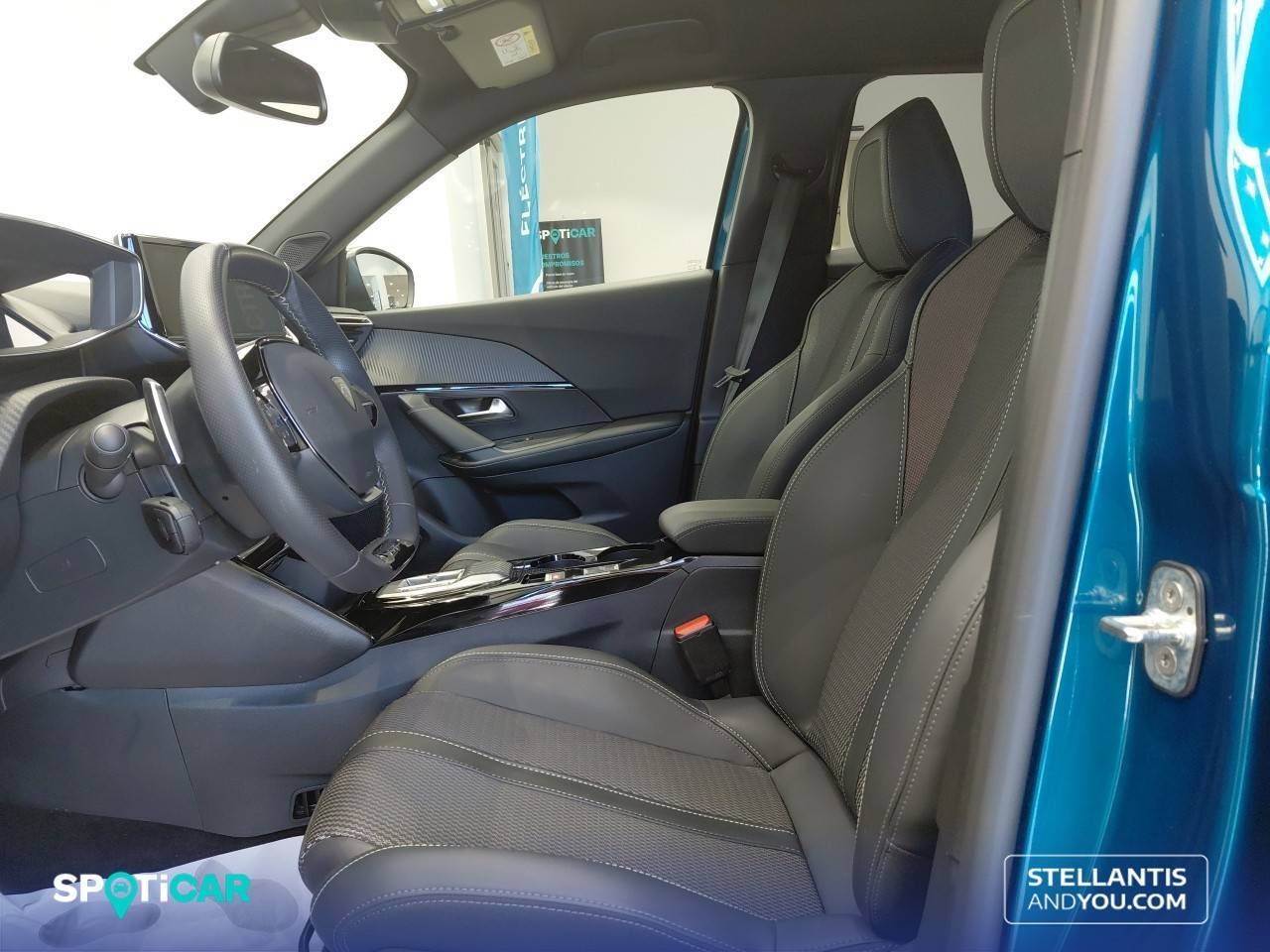 Peugeot 2008  N2008  Hybrid 145 eDCS6 GT 15