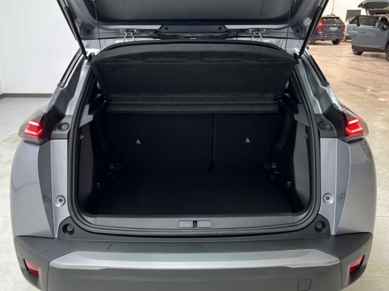 Peugeot 2008 Style Gasolina 100 S&S 6 Vel. MAN. 18