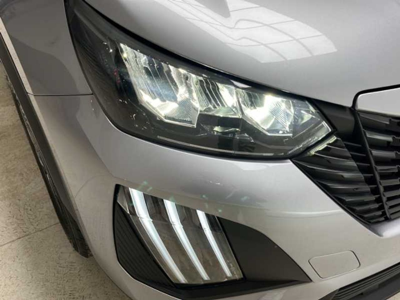 Peugeot 2008 Style Gasolina 100 S&S 6 Vel. MAN. 30